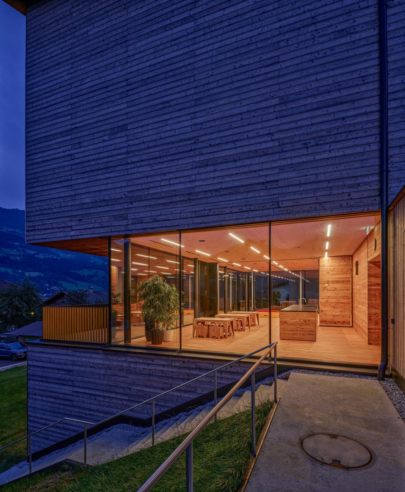 Mittagstisch - nacht Mittagstisch - wett